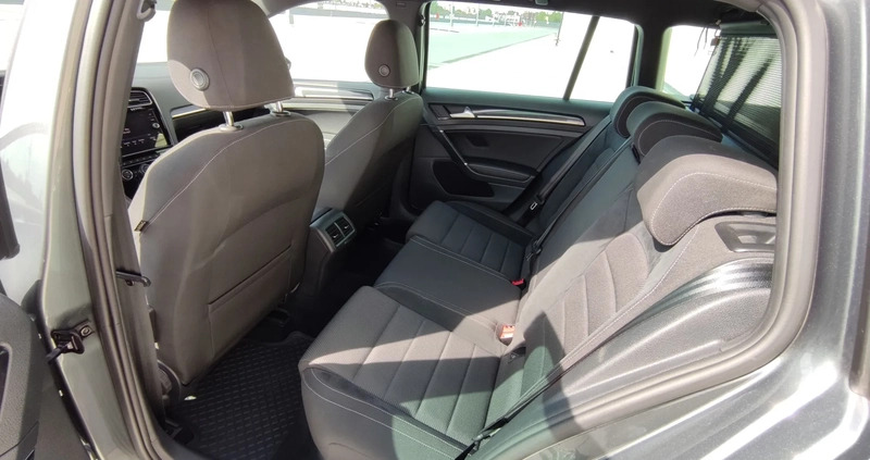 Volkswagen Golf cena 119900 przebieg: 152000, rok produkcji 2017 z Częstochowa małe 742